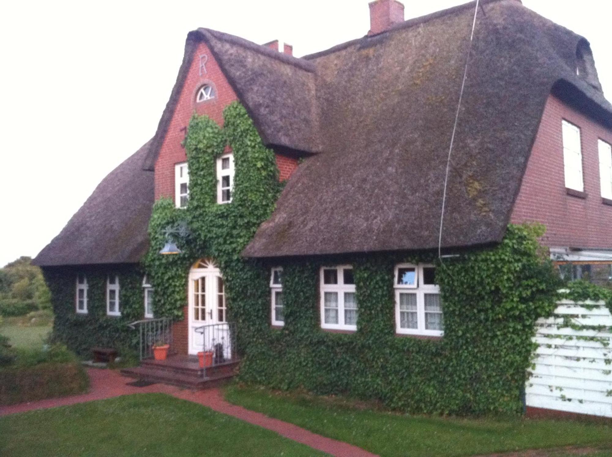 Hotel Gästehaus Kapitän Jan Ricklefs Nebel Exterior foto